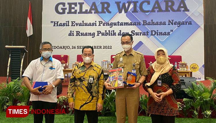 Gelar-Wicara-Bahasa.jpg