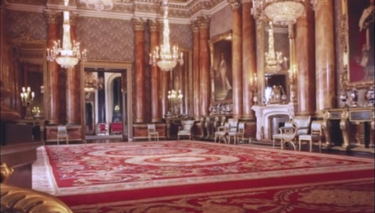 Istana-Buckingham-2.jpg
