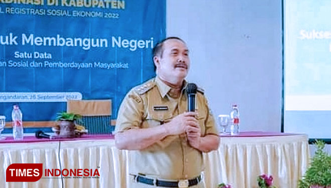 Bupati Pangandaran Jeje Wiradinata saat memberi sambutan pada rapat koordinasi dengan BPS Ciamis. (Foto: Syamsul Ma'arif/TIMES Indonesia)