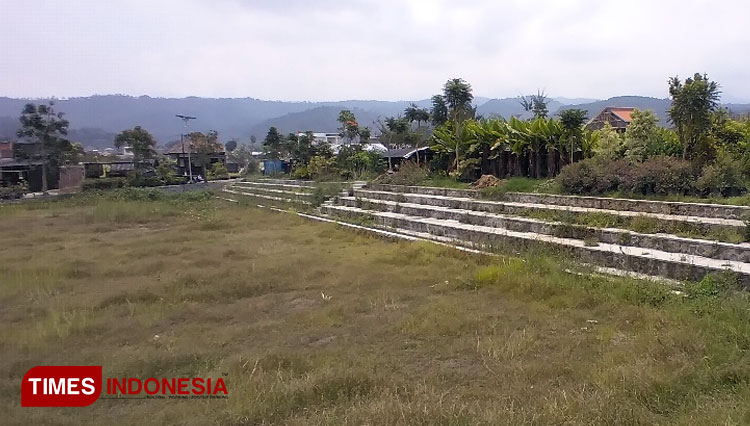 Lapangan-Gelora-Bunga-Sidomulyo-Kota-Batu-1.jpg