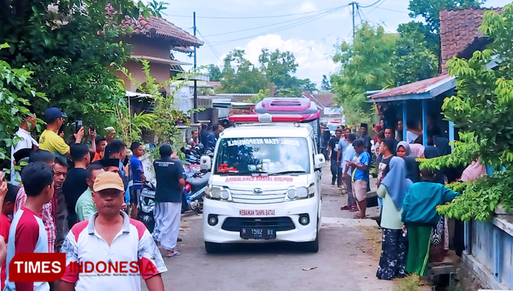 Korban Tragedi Stadion Kanjuruhan Asal Magetan Akhirnya Dimakamkan ...