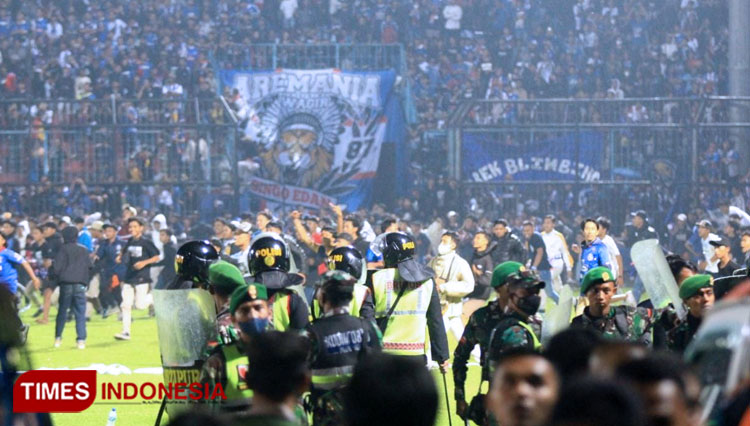 Tragedi Stadion Kanjuruhan, Ketua Askab Blitar Sesalkan Penggunaan Gas Air Mata .(foto: Dok. TIMES Indonesia)