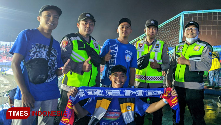 Aremania-dari-Probolinggo.jpg