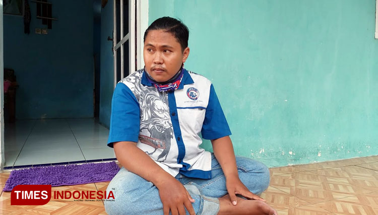 Aremania Probolinggo Ini Sempat Pingsan Akibat Gas Air Mata Saat Tragedi Stadion Kanjuruhan