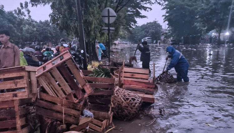 Tumpukan sampah di kawasan Gedebage, Kota Bandung. (Foto: Humas Bandung)