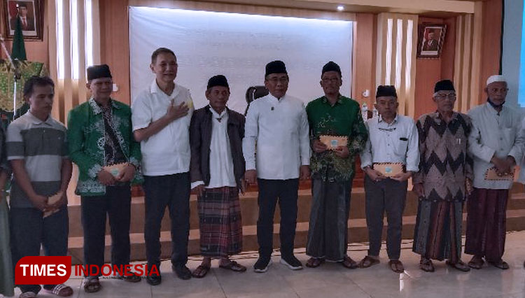 Posko-Terpadu-Crisis-Center-NU-di-Malang-2.jpg