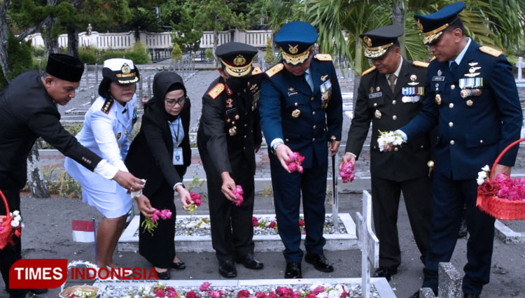 Peringati HUT Ke-77 TNI, Korem 072 Pamungkas Gelar Ziarah Nasional ...