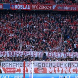 Suporter Bayern Munchen Bentangkan Simpati untuk Tragedi Stadion Kanjuruhan