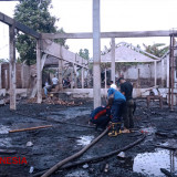 Kebakaran, Kayu Jati Senilai 1 Miliar di Banyuwangi Ludes Dilalap Si Jago Merah