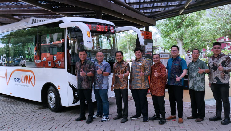 Lorena dan Sinarmas Land Luncurkan Bus Listrik, Wujudkan Green City