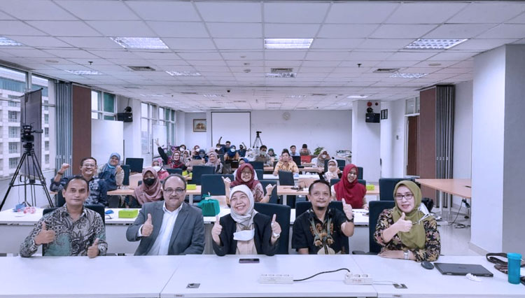 LPPM dan FMIPA UNJ Jalin Kerjasama Internasional Dengan UTM Malaysia Melalui Webinar