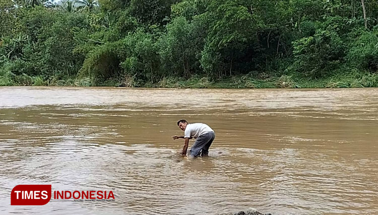 Dua Bocah Tewas Saat Berenang Di Sungai Grindulu - TIMES Indonesia