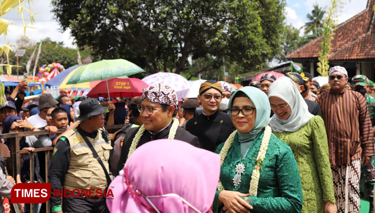 Siraman-Gong-Kyai-Pradah-2.jpg
