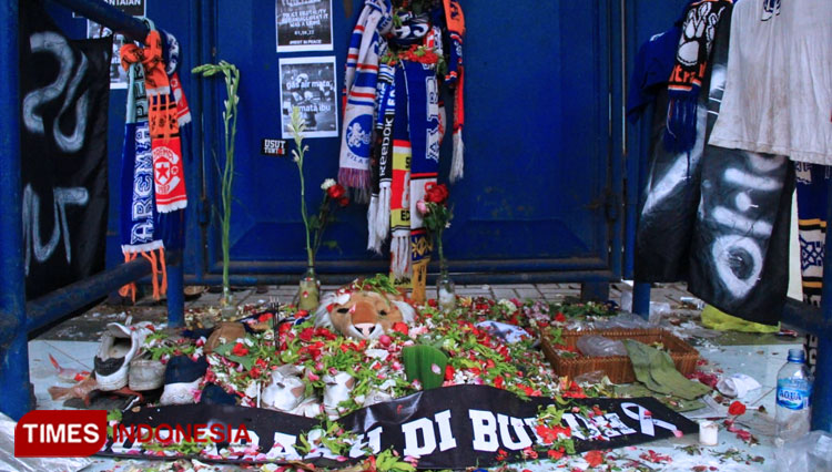 Tragedi Stadion Kanjuruhan Malang, Ratusan Nyawa Aremania Melayang Dalam 4 Babak