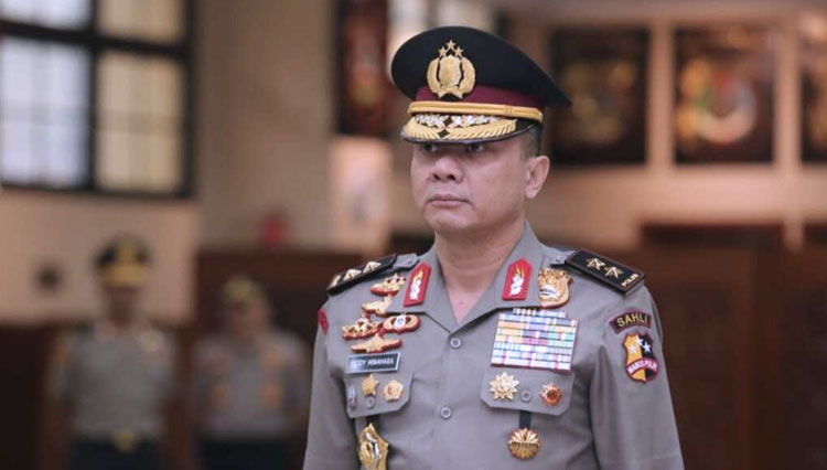 Irjen Pol Teddy Minahasa Putra diangkat dalam jabatan baru sebagai Kapolda Jatim. (FOTO: padang.harianhaluan.com)