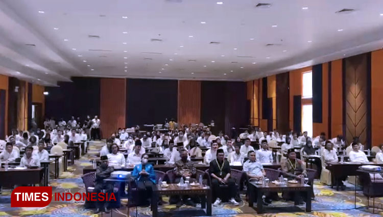 Pelantikan Serikat Mahasiswa Muslimin Indonesia (SEMMI) Pengurus Wilayah Jawa Timur bersama Pengurus Cabang periode 2022-2023 di Ballroom Premier Mercure Surabaya, Selasa (11/10/2022). (Foto: Lely Yuana/TIMES Indonesia)