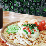 Bubur Goreng Spesial dan Es Coklat Badai Kehidupan Jadi Menu Andalan di Kedai Si Cipung Sumedang