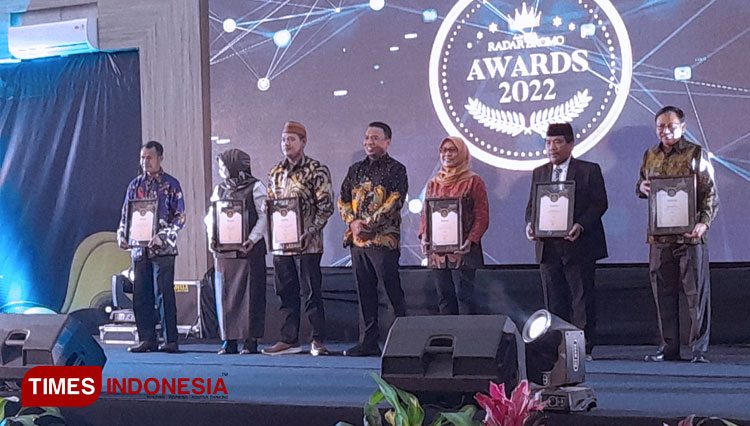 Penganugerahan-Radar-Bromo-Award.jpg
