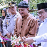 Wisata Alam Watu Lakar Pacitan Resmi Dibuka Mendes PDTT