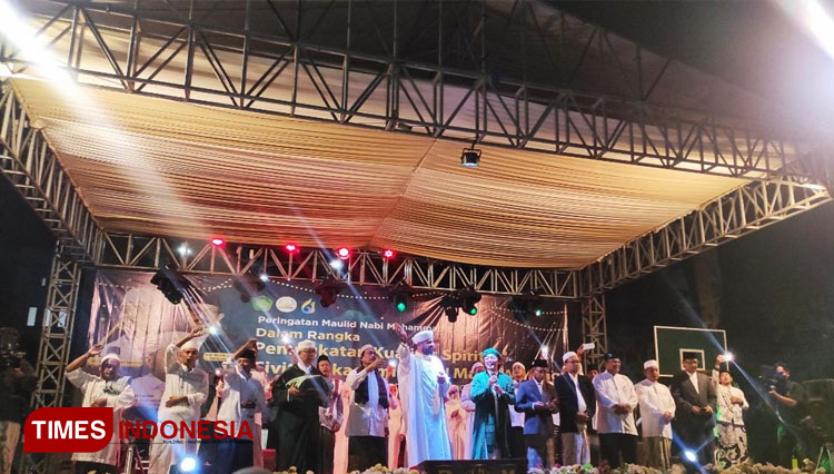 Peringatan Maulid Nabi Muhammad SAW bersama Majelis Sholawat Darul Musthofa di UIN Maliki Malang. (Foto: Ayu/Times indonesia)