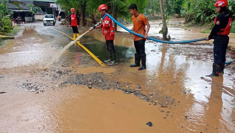 Banjir-Malang-Selatan-1.jpg