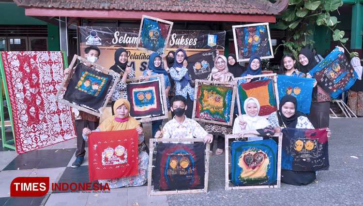 Motif Pohon Sukun di Batik Sukun Kota Malang (Foto: Naufal Ardiansyah/TIMES Indonesia)