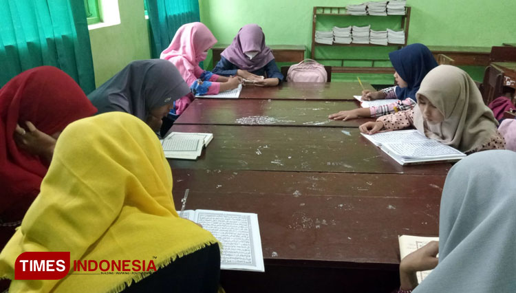 Khatmil Quran, Cara SDN Mentoro Pacitan Memaknai Hari Santri