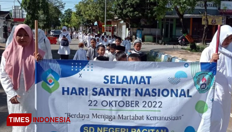 Kemeriahan Hari Santri di SDN Pacitan, Ada Pawai, Lomba Hingga Khatmil Quran