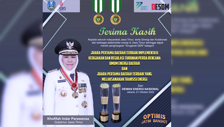 Gubernur Jatim Khofifah menerima Anugerah Dewan Energi Nasional (DEN) Tahun 2022. (FOTO: Dok.Humas Pemprov Jatim)