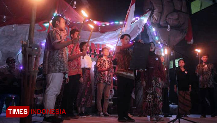 Pembacaan-Naskah-Sumpah-Pemuda.jpg