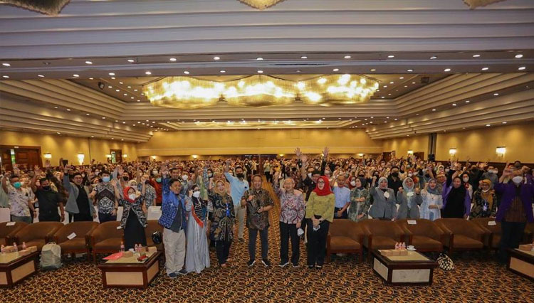 konfercab-Ikatan-Apoteker-2.jpg