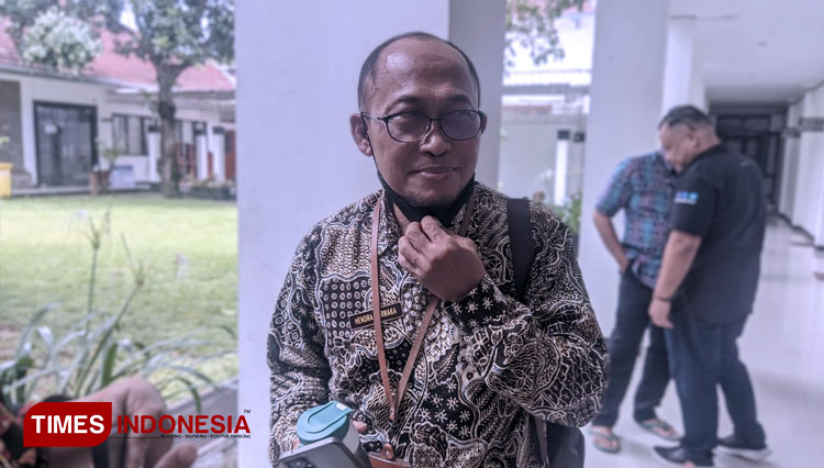 Kadinkes-Pacitan-dr-Hendra-Purwaka.jpg