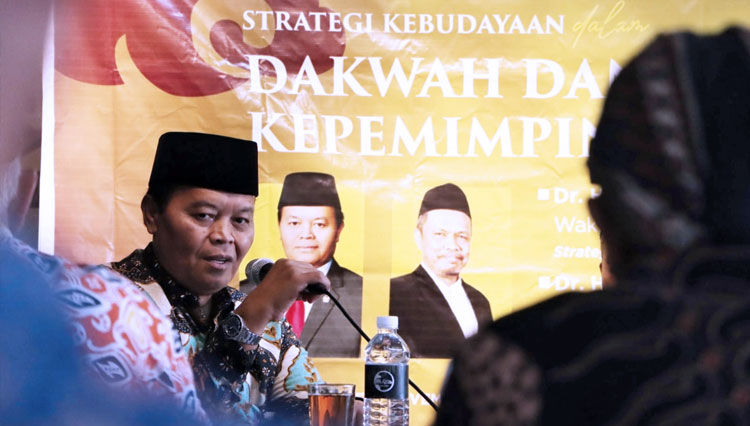 Wakil Ketua MPR RI Hidayat Nur Wahid dalam diskusi  terbatas dengan tema “Strategi Kebudayaan dalam Dakwah dan Kepemimpinan” di Colomadu, Karanganyar, Jawa Tengah, Selasa (1/11/2022). (FOTO: dok MPR RI)