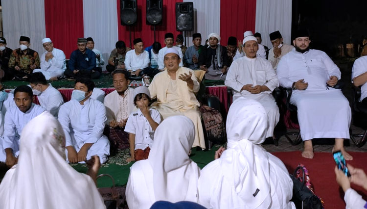Peringatan-Maulid-Nabi-Muhammad-c.jpg