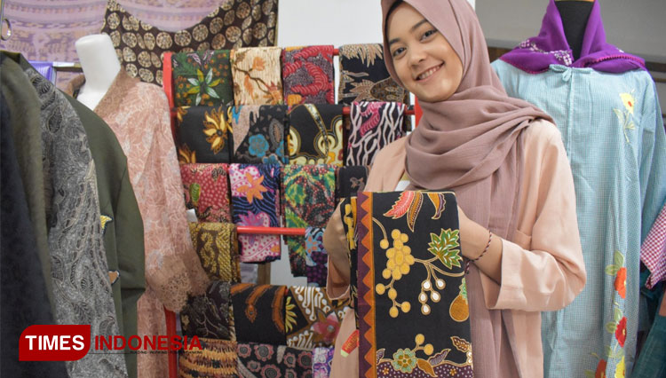 IWAPI Hadir pada Gelaran Pasar Kain Nusantara di Sarinah Plaza Malang