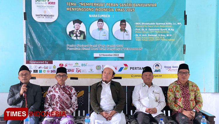 Acara sarasehan yang berlangsung di Aula di Pondok Pesantren darul Ulum Banyuanyar.(Foto: Akhmad Syafi'i/TIMES Indonesia)