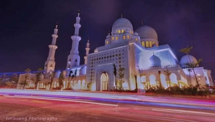 Masjid-Sheikh-Zayed-3.jpg