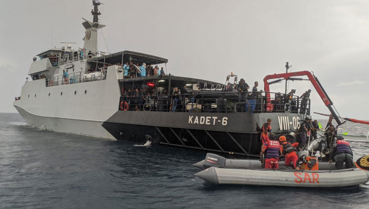 KM-Mutiara-Timur-b.jpg