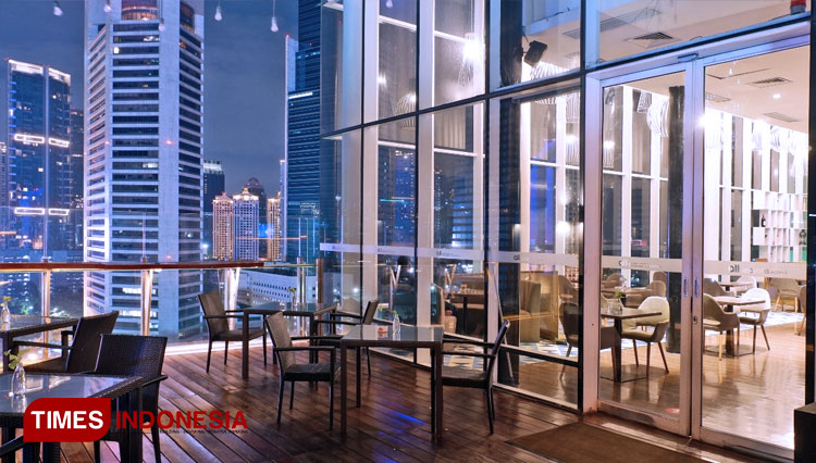 Skyloft All Seasons Thamrin Jakarta, Rooftop Bar dengan Pemandangan Indah Jakarta