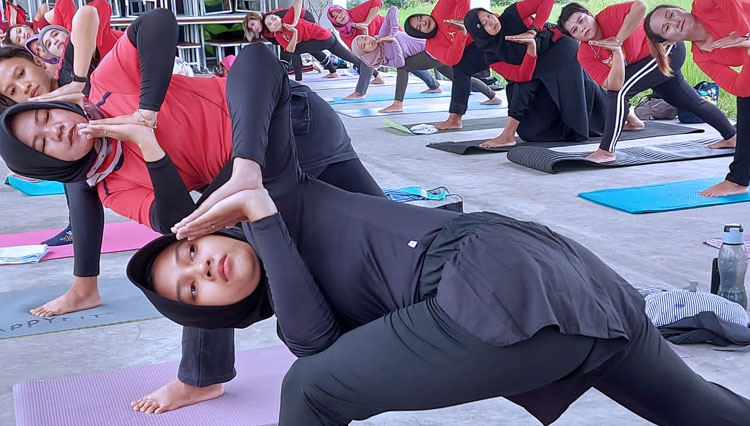 Olahraga yoga mulai digandrungi masyarakat Madiun. (FOTO: Media Yoga for TIMES Indonesia)