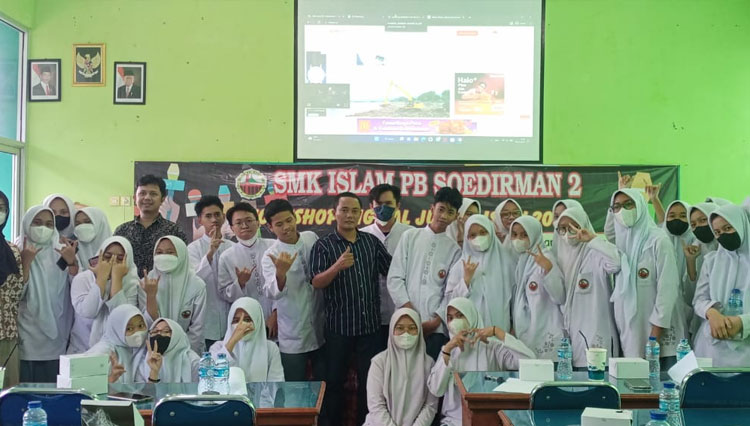 TIMES Academy Gelar Workshop Digital Jurnalitik di SMK Islam PB Soedirman 2 Cijantung