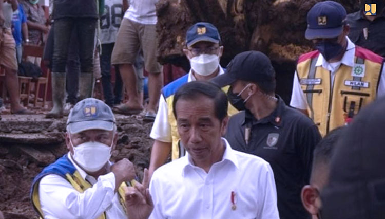 Dampingi Presiden RI Jokowi di Cianjur, Menteri PUPR RI: Tangani Longsoran, Distribusikan Prasarana Air Bersih dan Sanitasi