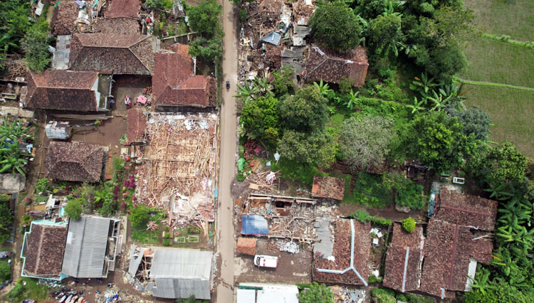 Foto udara kondisi permukiman warga yang terdampak gempa Cianjur. (Foto: Humas BNPB)