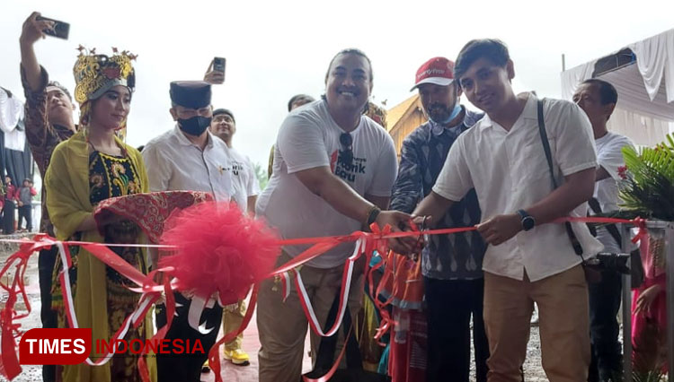 Peresmian pabrik baru PT Sirtanio Organik Indonesia di Desa Kemiri, Kecamatan Singojuruh, Kabupaten Banyuwangi. (Foto: Ahmad Sahroni/TIMES Indonesia)