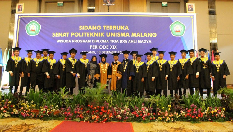 Politeknik UNISMA Malang Gelar Wisuda ke-20