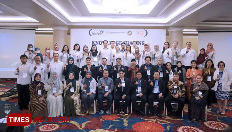 Para peserta Knowledge Sharing on Reproductive Health, Family Welfare, Gender Mainstreaming, and Stunting Reduction di Bandung, Selasa (29/11/2022). (FOTO: BKKBN for TIMES Indonesia)