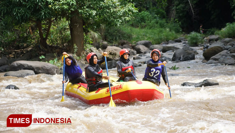 Kejuaraan Nasional Arung Jeram 2022 yang digelar di wisata Songa Adventure Kabupaten Probolinggo. (Foto: Humas Songa Adventure/TIMES Indonesia)