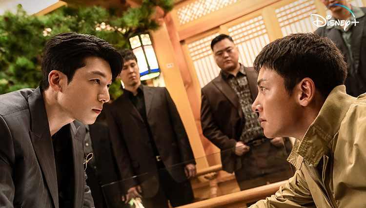 Potongan adegan Ji Chang Wook dan Wi Ha Joon dalam The Worst of Evil yang dibagikan Disney+ Korea. (FOTO: ig disney+kr)