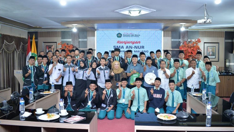 FEB Unisma Malang menerima kunjungan dari Kelas Idaman SMA An-Nur 2 Malang. (FOTO: AJP TIMES Indonesia)