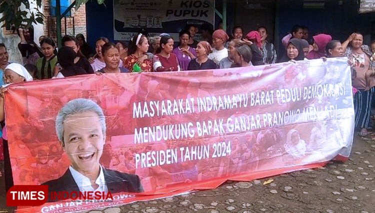 Emak Emak Di Indramayu Dukung Ganjar Pranowo Maju Pilpres 2024 Times Indonesia 9334